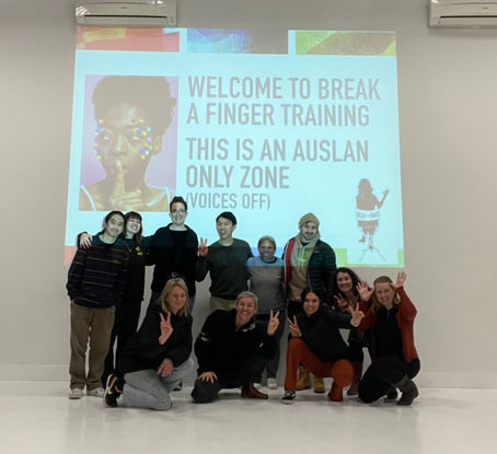 BREAK A FINGER with L2R!