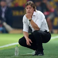M. Almeyda : « Sevillistas, je suis très heureux, très enthousiaste face à ce nouveau défi. »