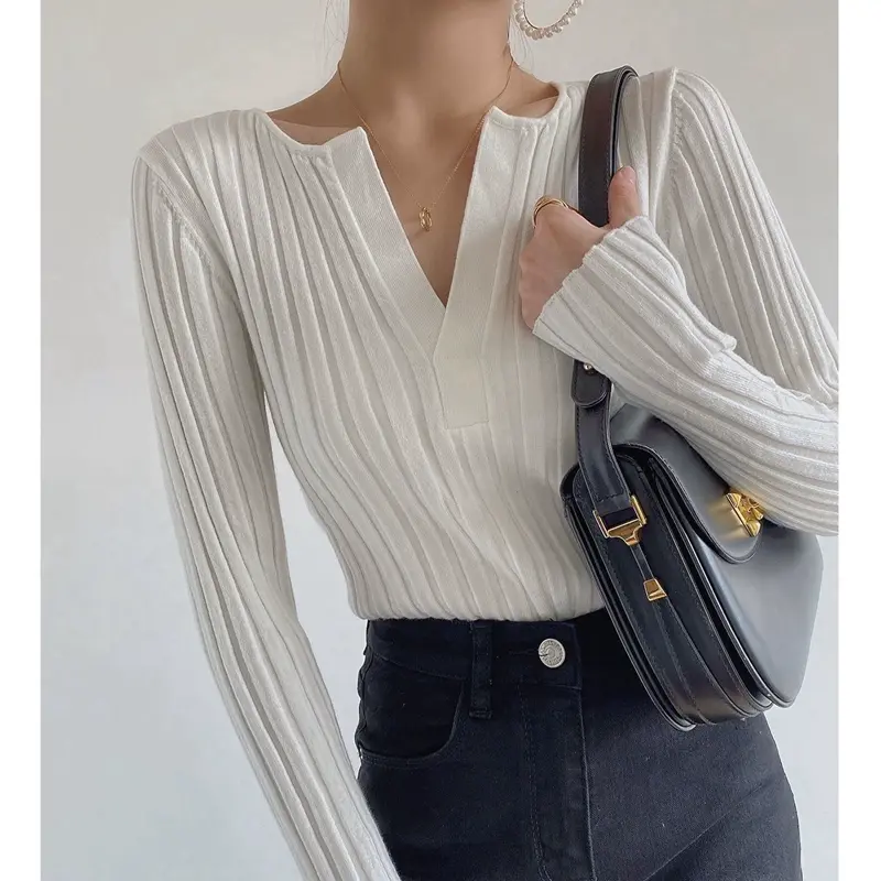 Thumbnail: Black Slim Fit Slimming V-Neckline Long Sleeve T-shirt Knitwear