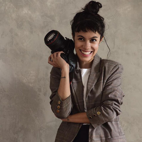 Revista F: ‘Perfil’ traz matéria sobre a fotógrafa de moda Larissa Felsen