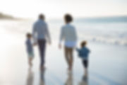 Familie an einem Strand