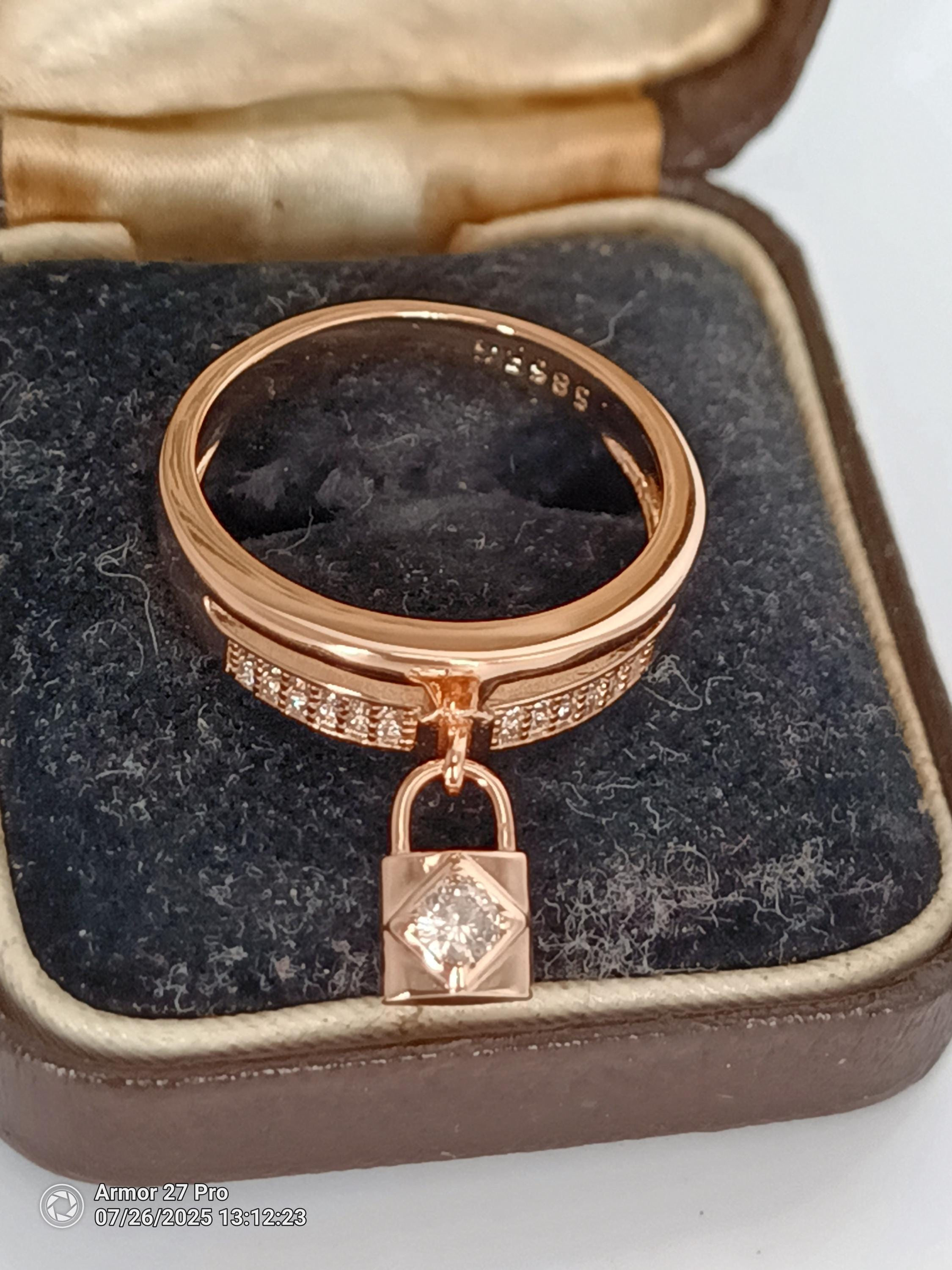 Vintage 14 Ct Rolled Gold Zircon Padlock Ring - Uk Size O / Us 7- Hallmarked!!