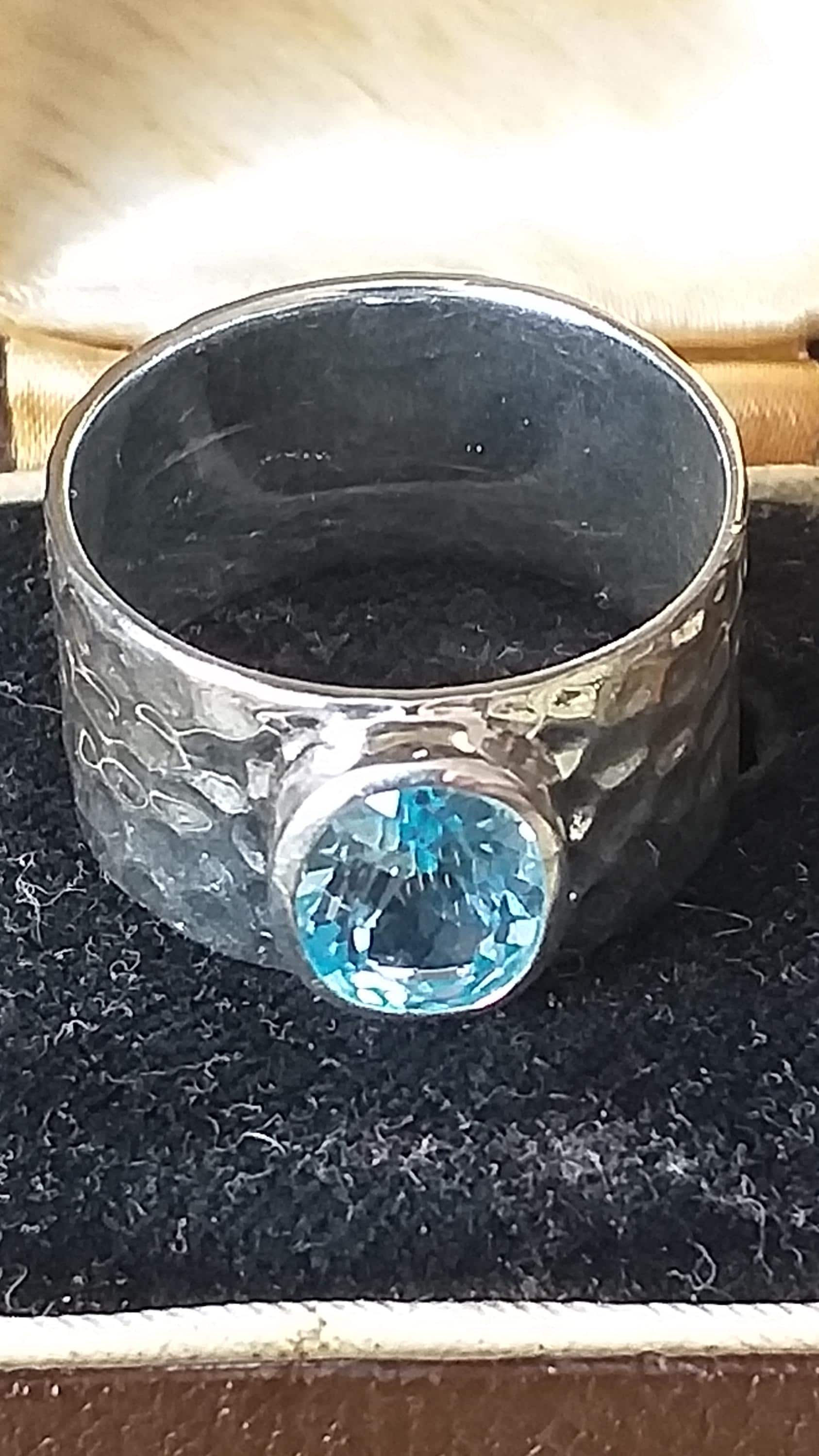 Vintage 1990-s 925 Sterling Silver Hammered Aquamarine Ring Size US 8.5 ,UK R.5