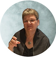 Photo Roxane site web_edited.jpg