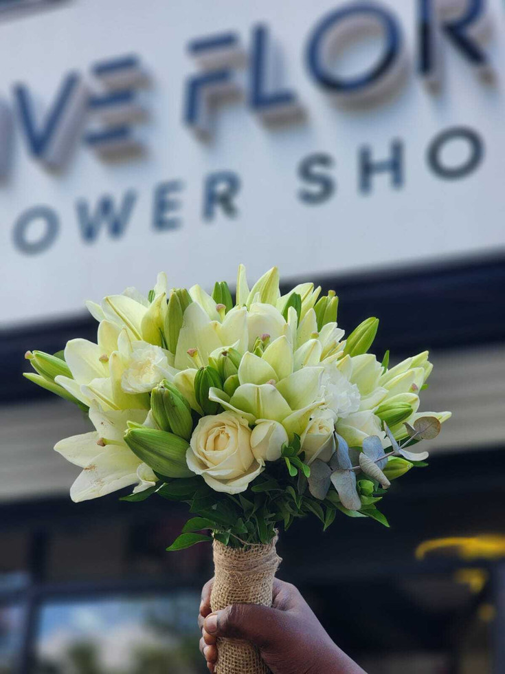 Bridal Flower Bouquet is a luxurious masterpiece, meticulously crafted to enhance your wedding day.
