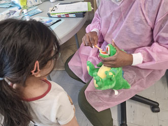 FSCS Dental Provider Brings Smiles to School 5