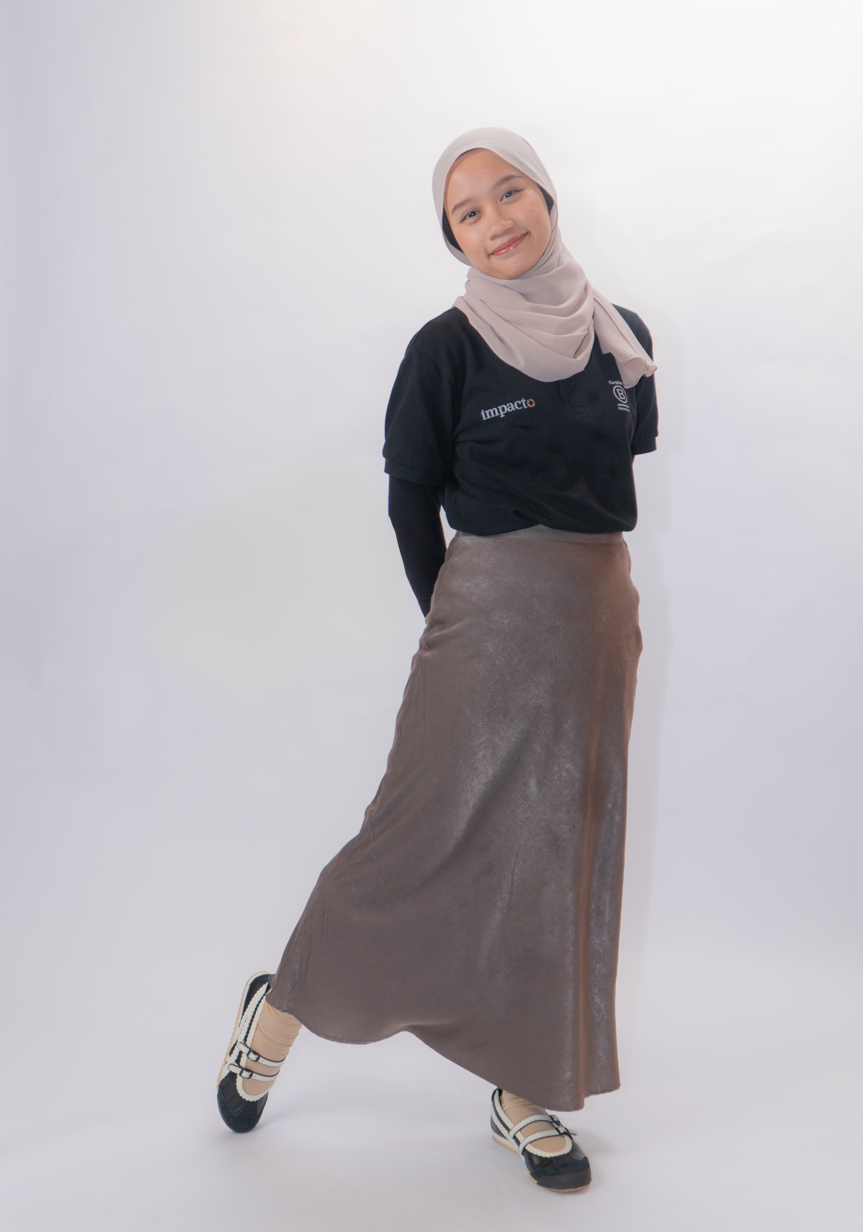 O - Corporate Headshot (Informal) - Iman.jpeg