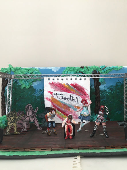 Front view of a 1:25 scale model of a concert stage.