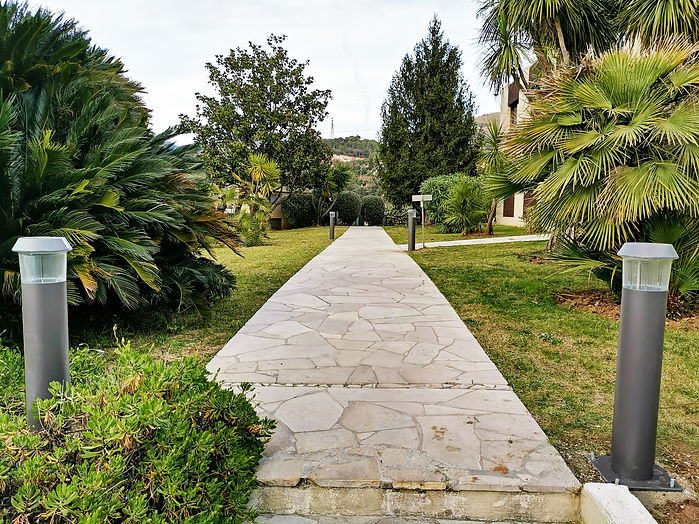 SOPHIA_ANTIPOLIS_borne_cika.jpg