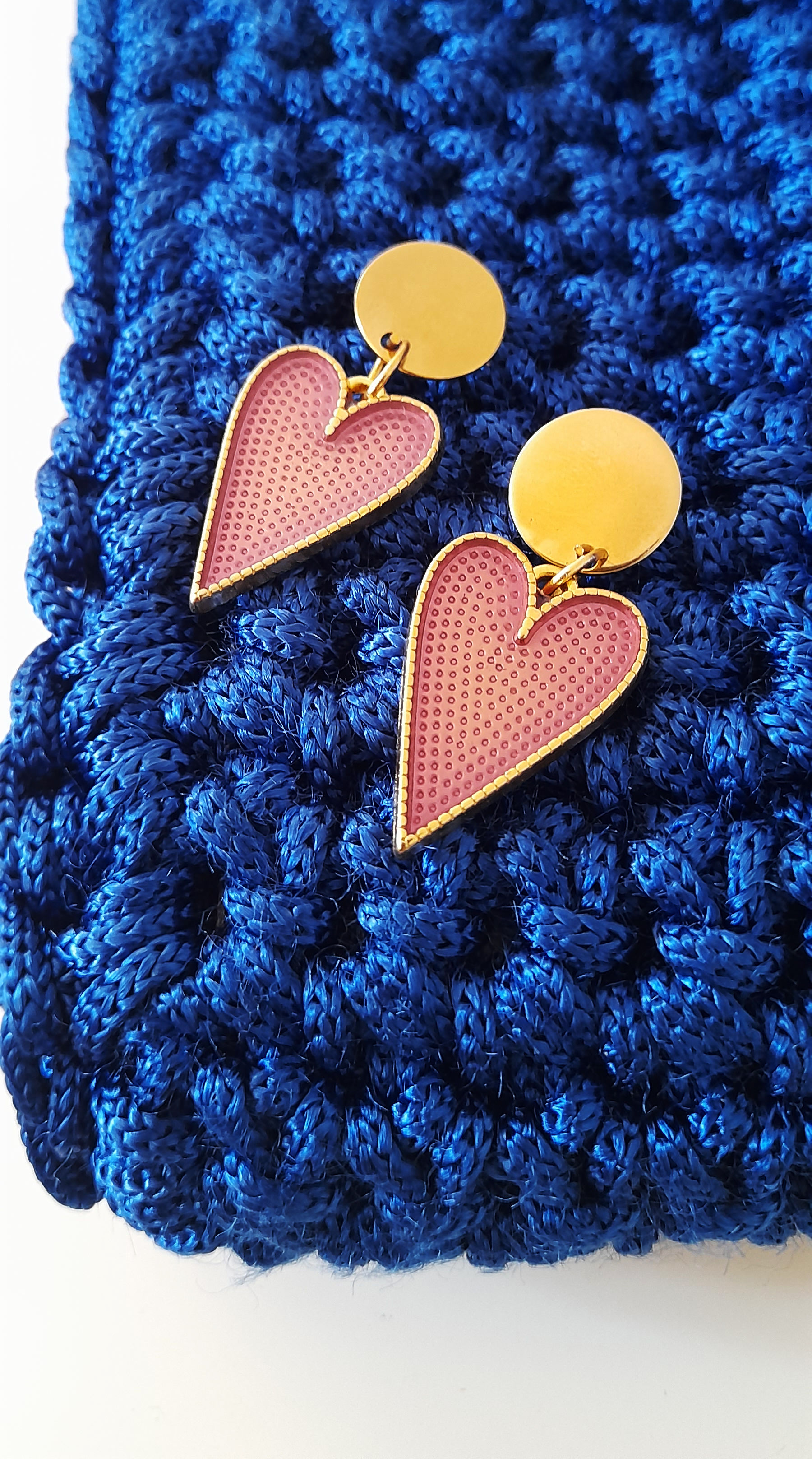 ΧΕΙΡΟΠΟΙΗΤΑ ΣΚΟΥΛΑΡΙΚΙΑ LOVE ΜΕ ΚΑΡΔΙΕΣ