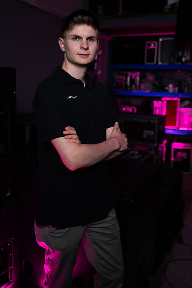 05.jpg