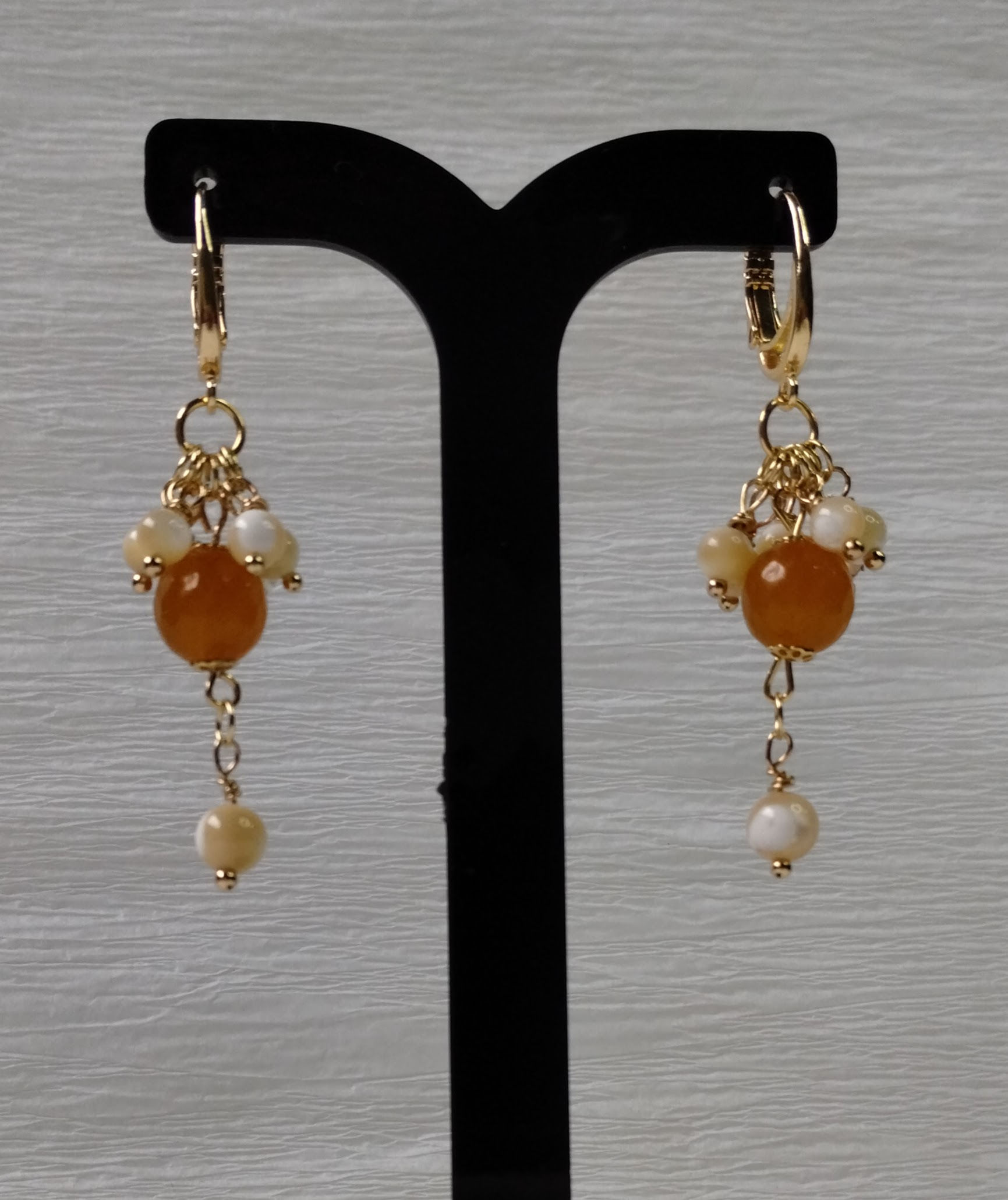 Brinco Jade mostarda com Madrepérolas