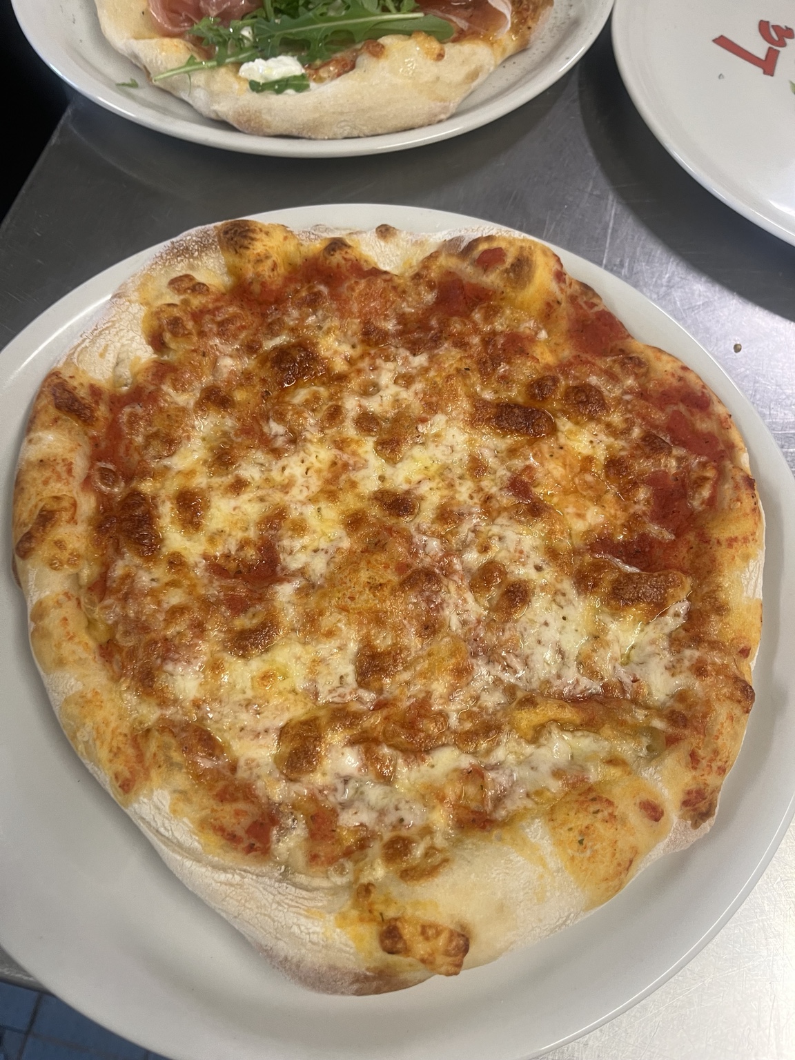Pizza preparata in casa