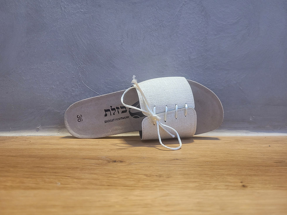 כפכף נוחות משעם מדגם סער לבן