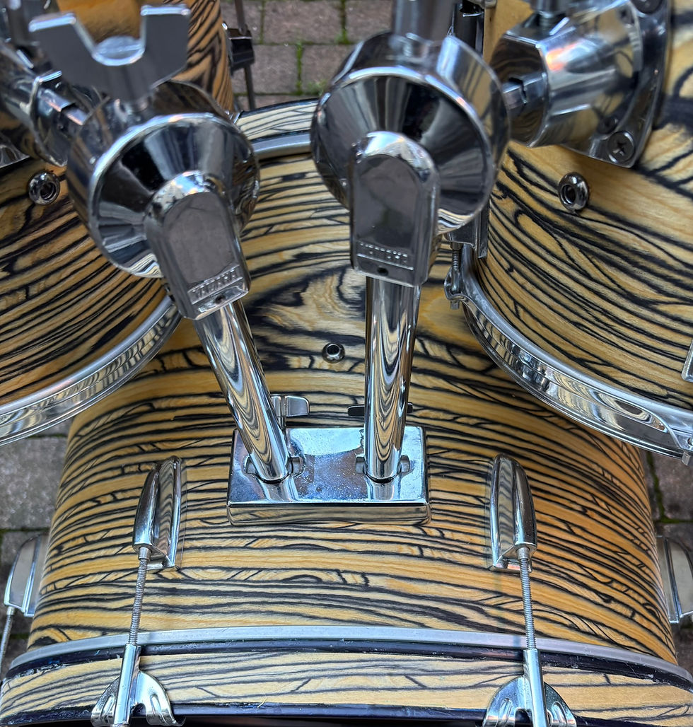 Miniatura: Yamaha DP yellow rose