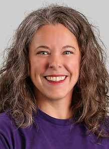Headshot 2025 - CamilleHoward.jpg