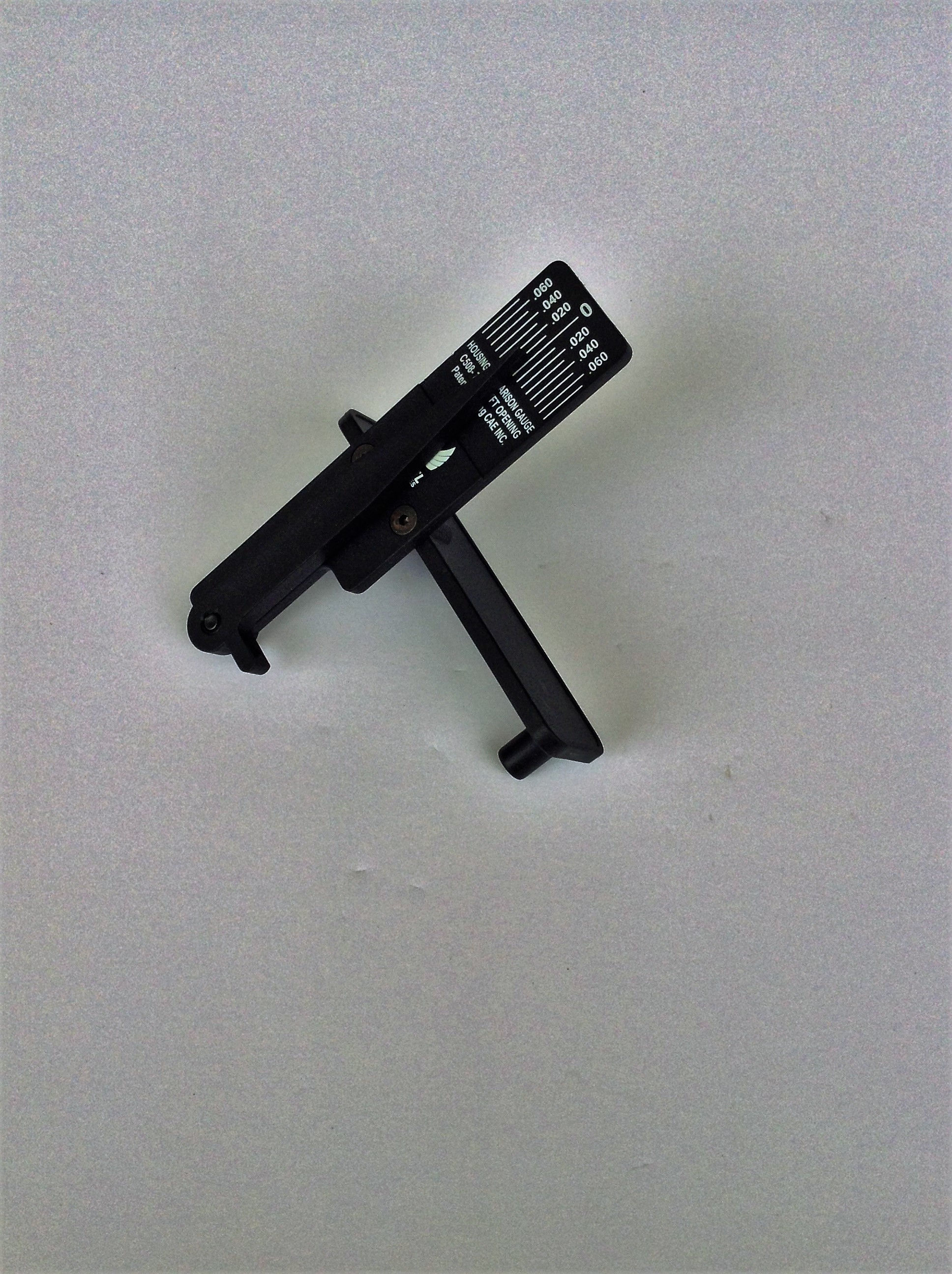 7200 Housing Comparison Gauge (Right-Opening)