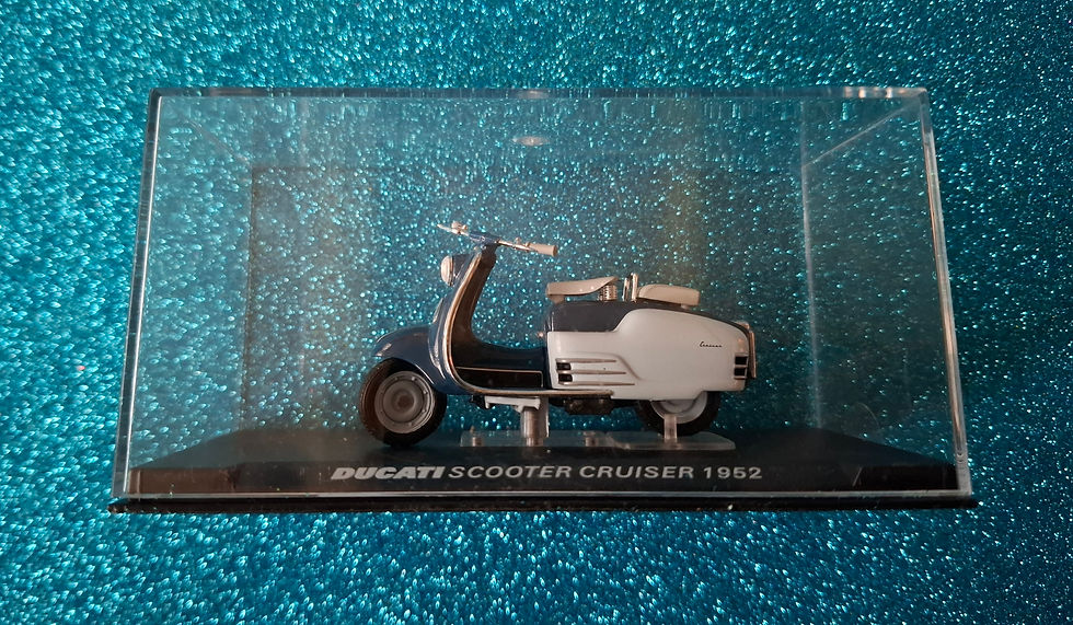 Ducati Scooter Cruiser 1952, scale 1/24