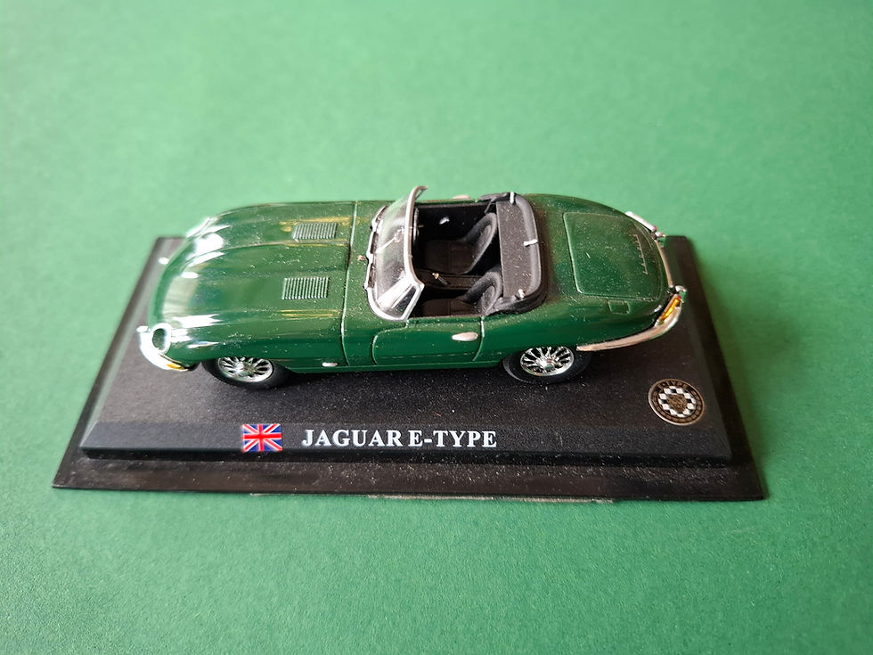 Jaguar E-Type Convertible scale 1/43