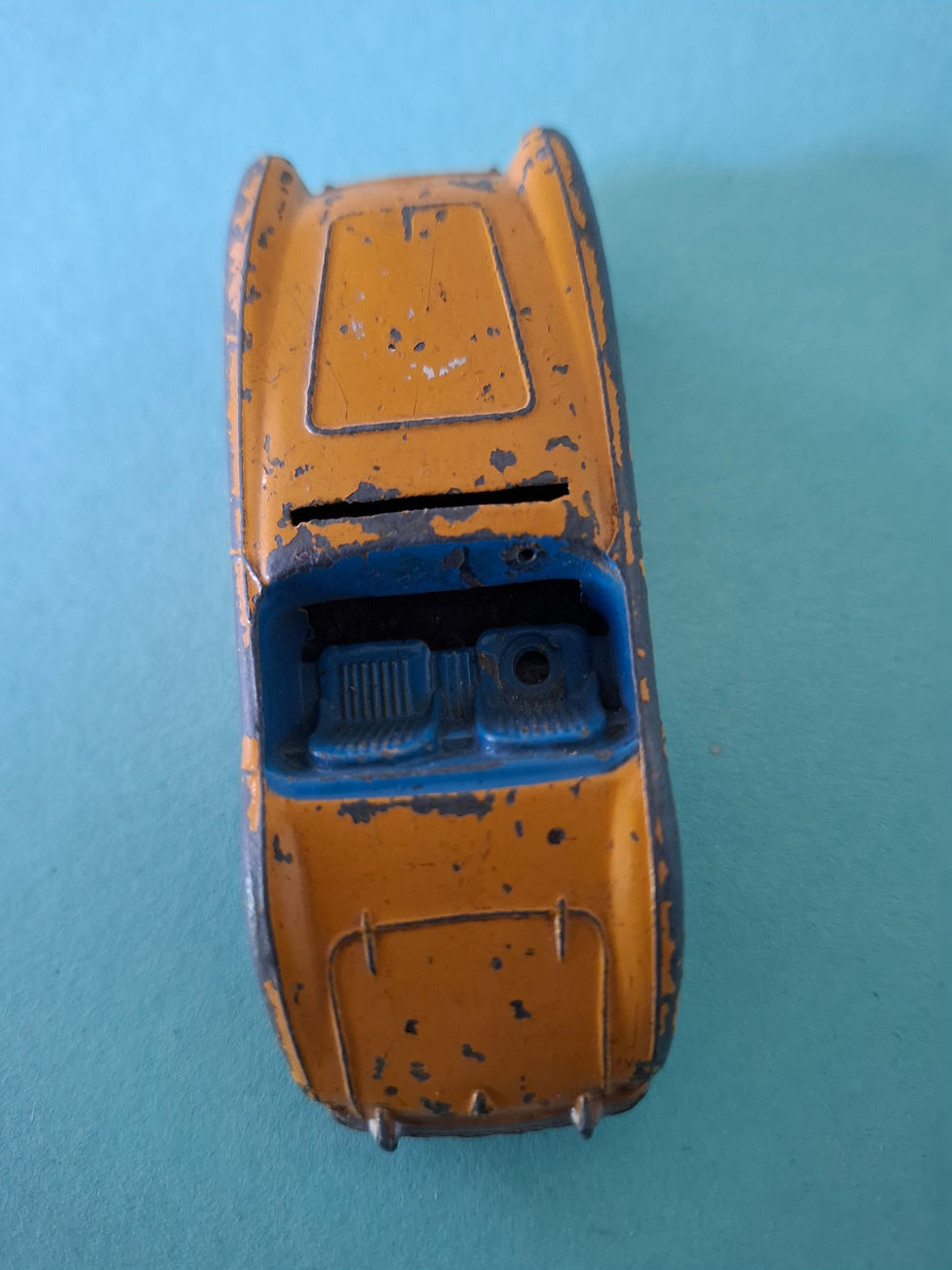 サムネイル： Austin-Healey 100, orange, Dinky Toys , #109, from rear
