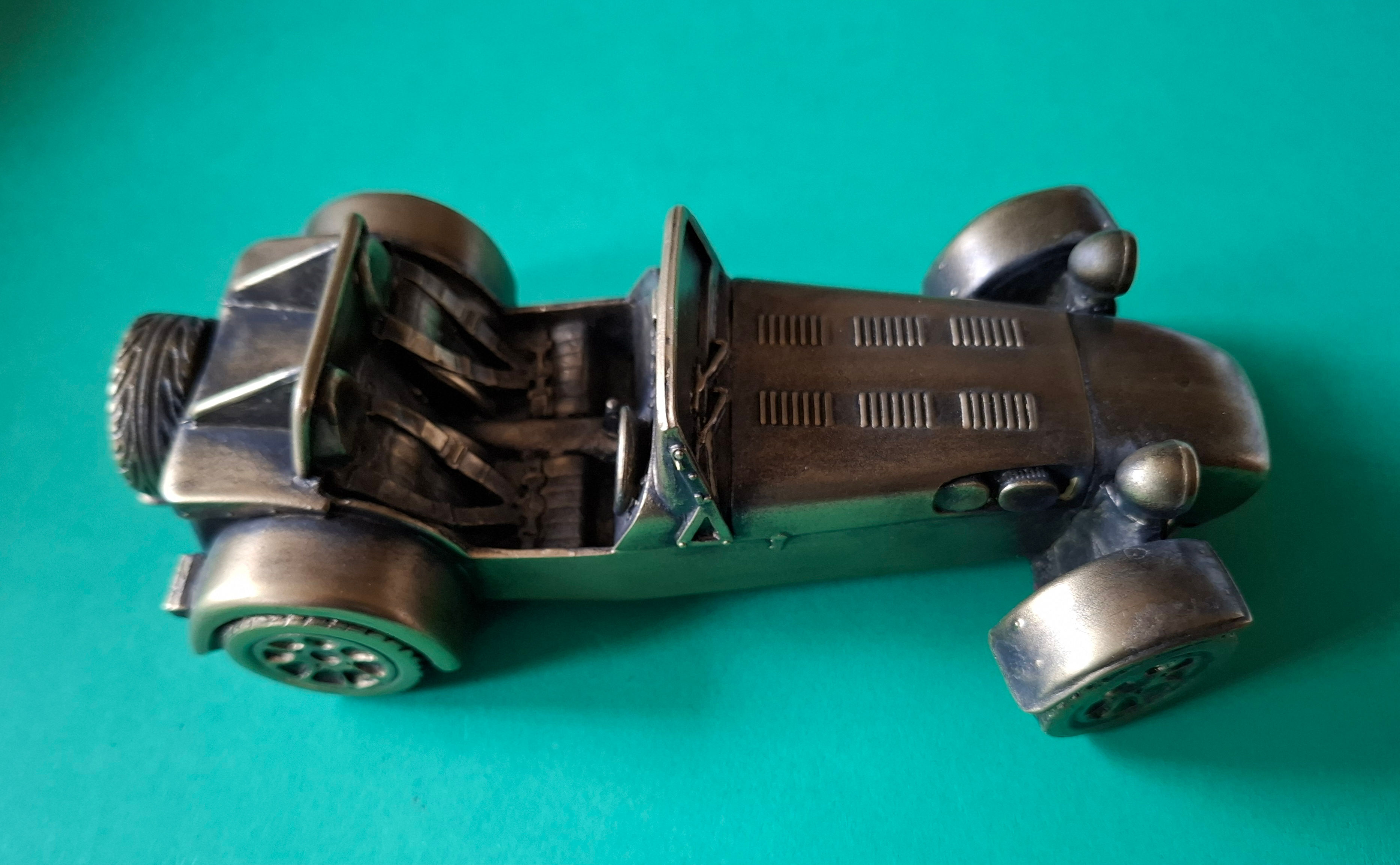 Lotus Seven scale 1/18 model, resin, right