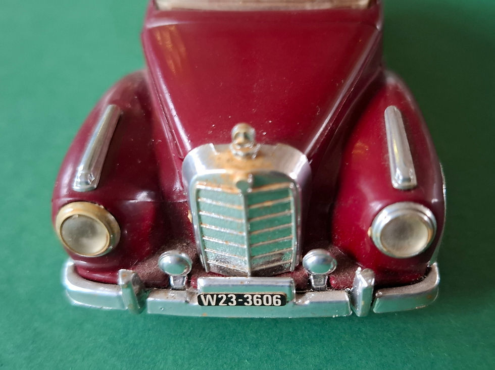 サムネイル： Mercedes-Benz 300 S  Corgi, front
