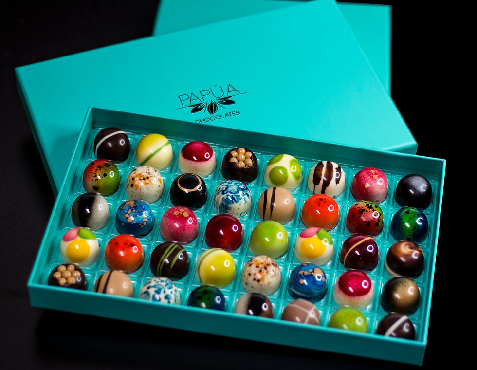 Foto Caja 40 bombones negro_edited.jpg