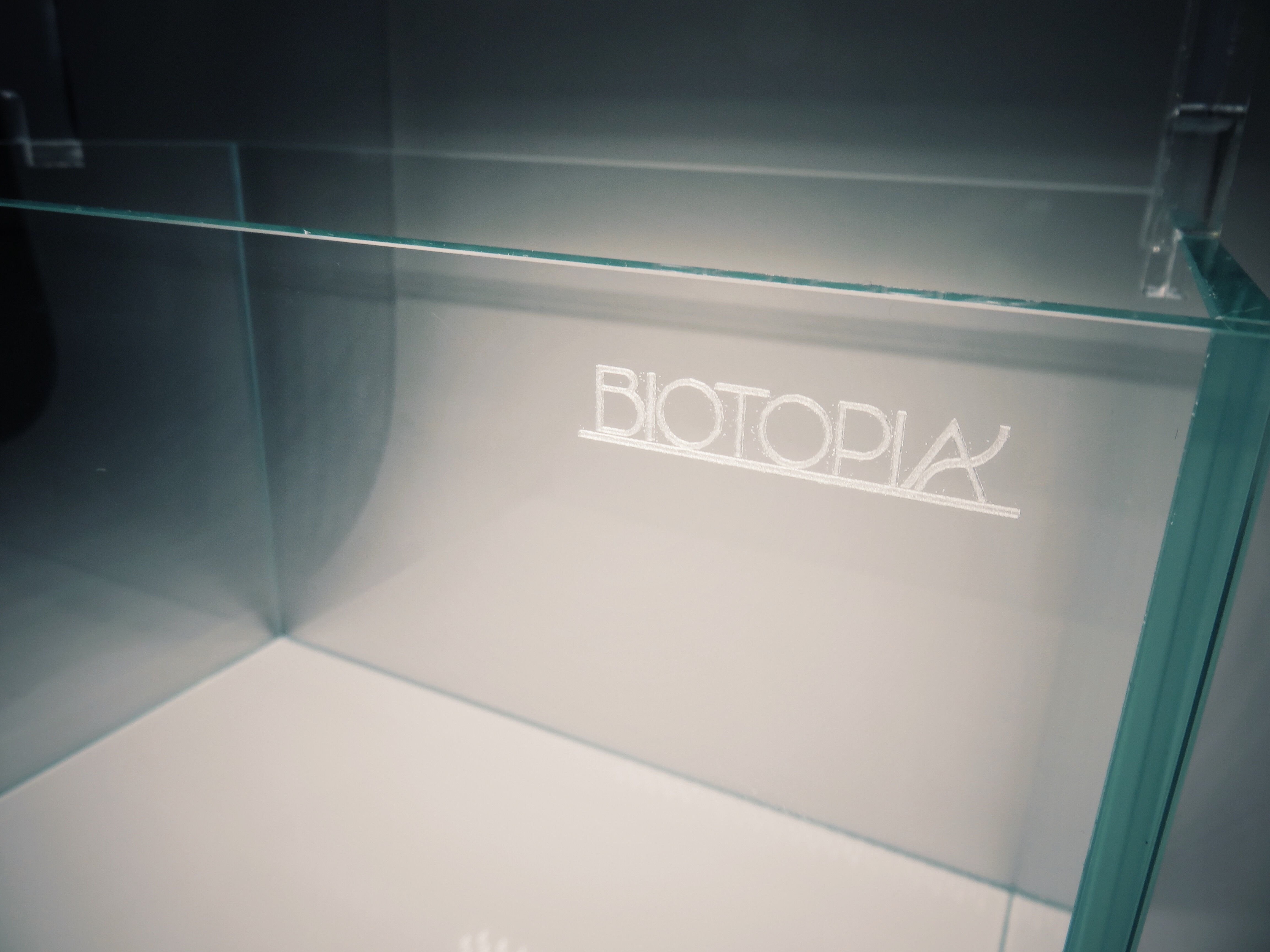 Biotopia UK 40x30x30cm Aquarium Only