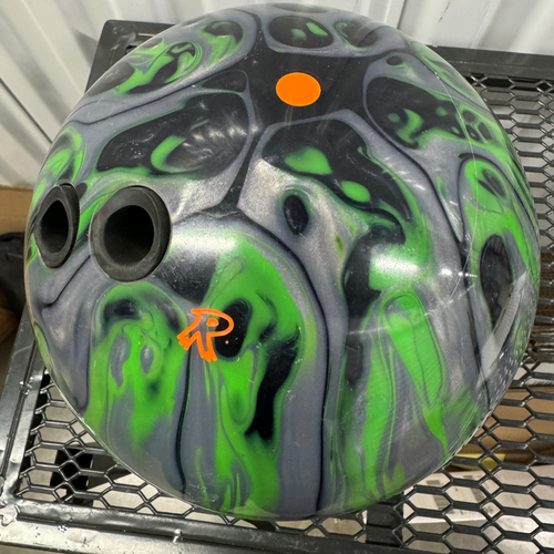 15LB Radical Zig Zag | UsedBowlingBalls.com