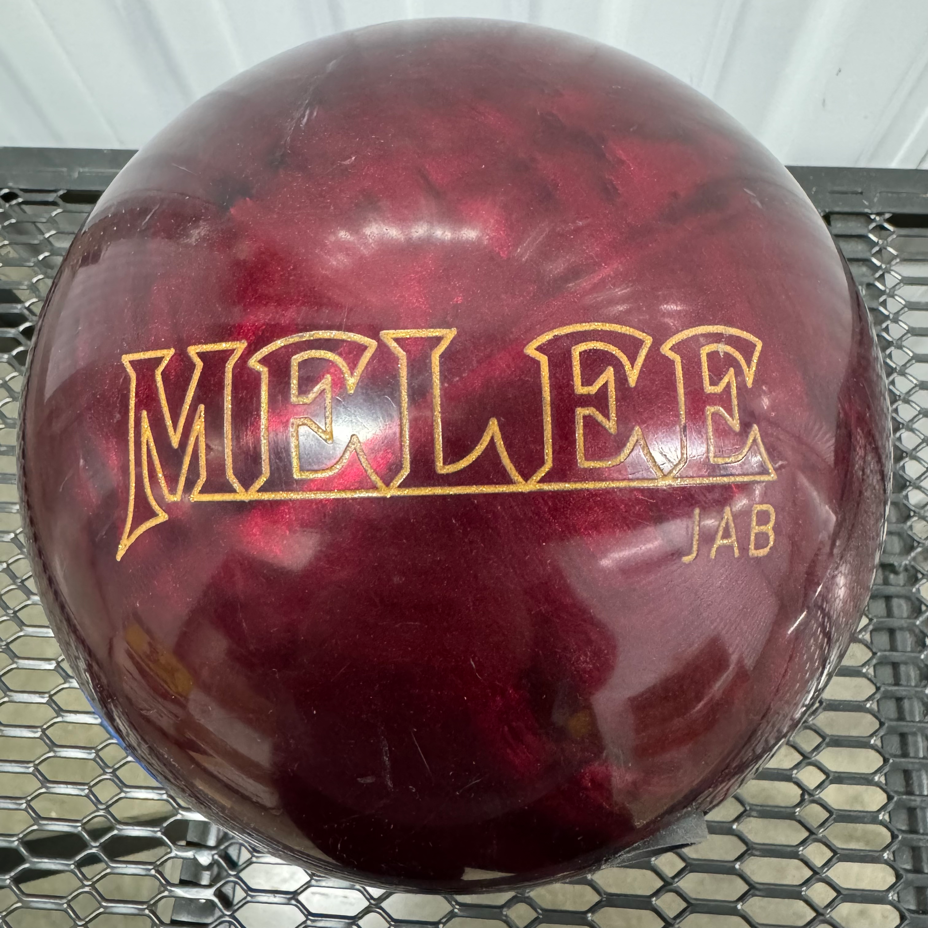 15LB Brunswick Melee Jab Blood Red