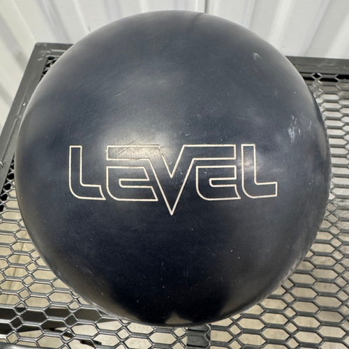 【美品】STORM LEVEL / ストーム　レヴェル(15p0oz) 15LB Storm Level | UsedBowlingBalls.com
