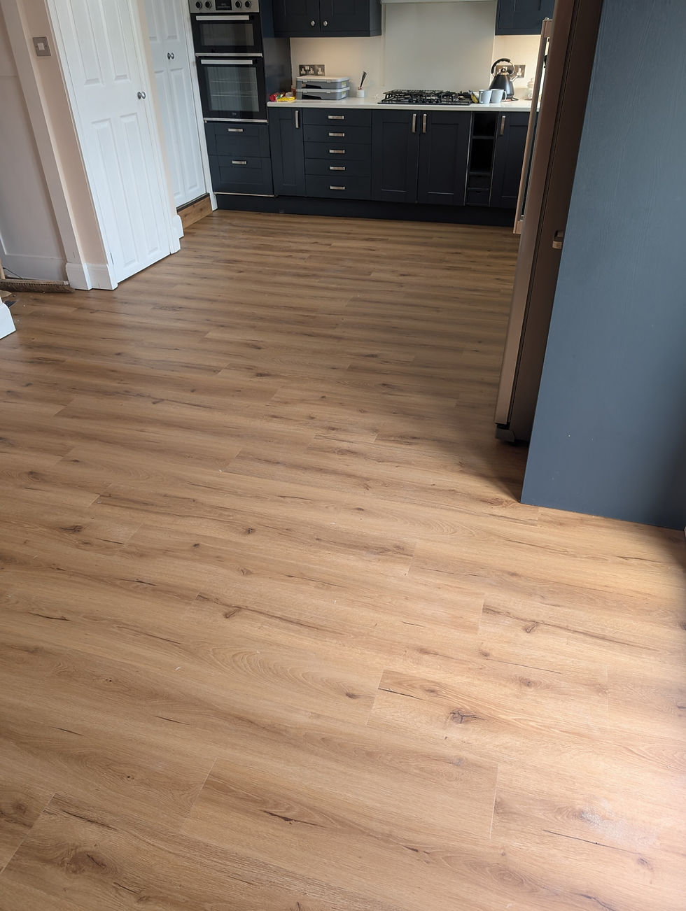 Honey Oak, Textures LVT Plank in Kitchen Diner 2