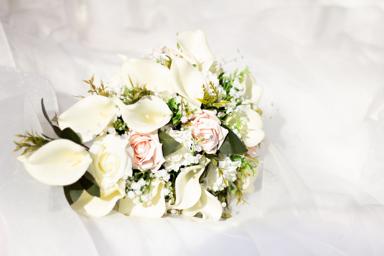 tom--sophies-wedding-1-14_51621302728_o.jpg