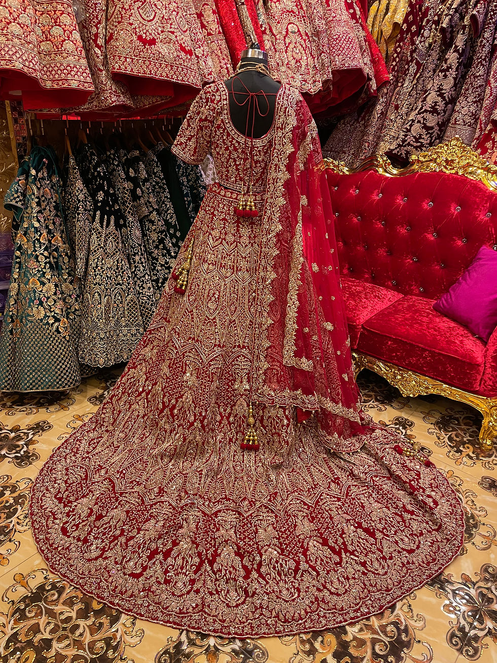 Trail lehenga bridal best sale