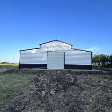 Thumbnail: Barn 42x30