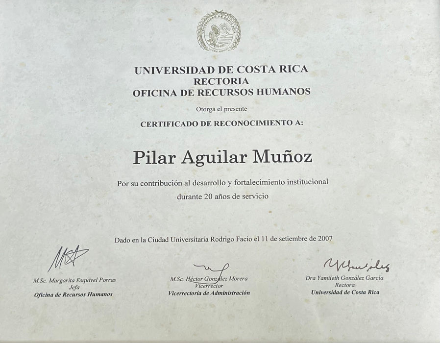 Trabajos durante 20 años para la Universidad de Costa Rica