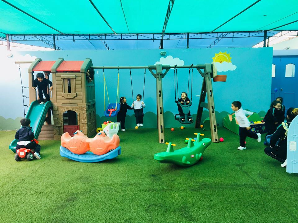 38683842_681151202256694_371030490421290