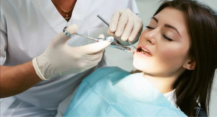 How Long Does a Tooth Extraction Take?