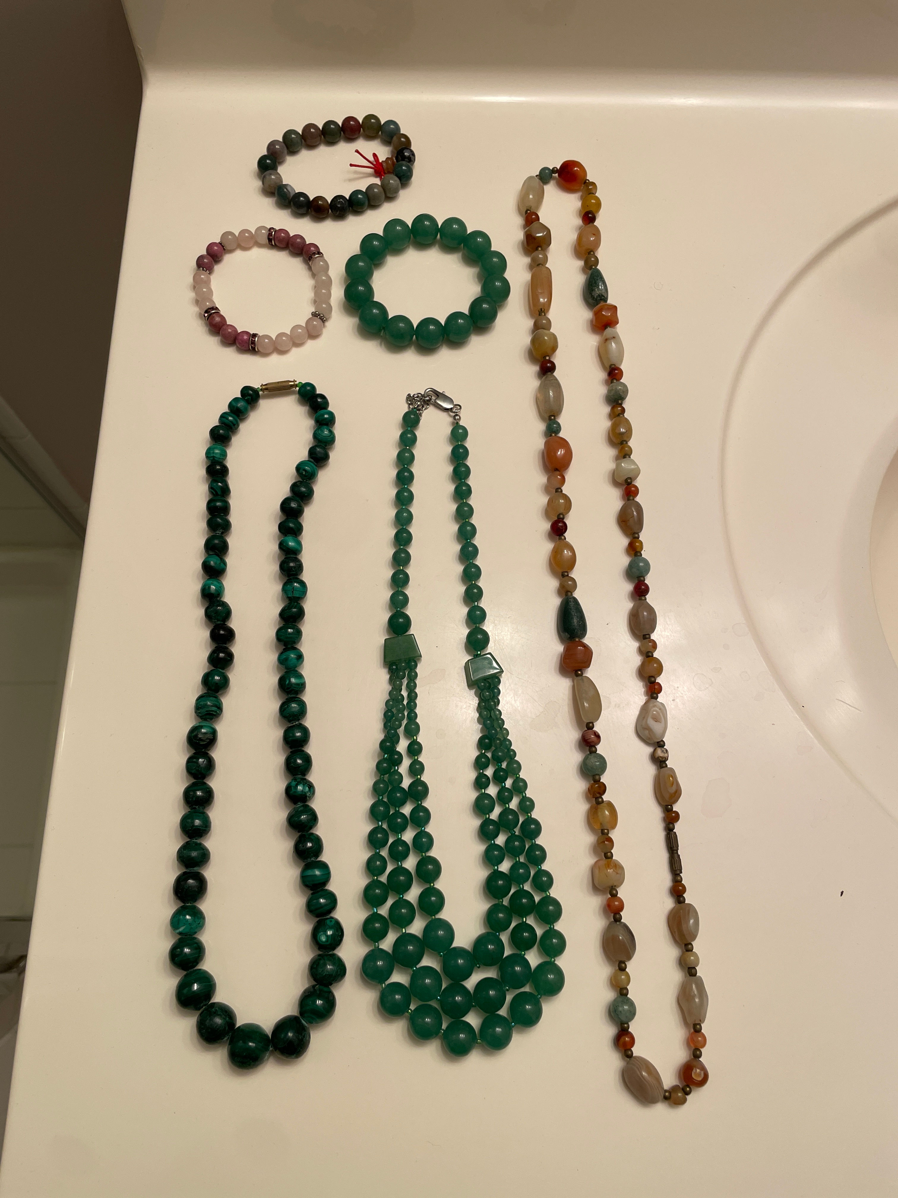 Lot 69 - Assortment of Stone Jewellery