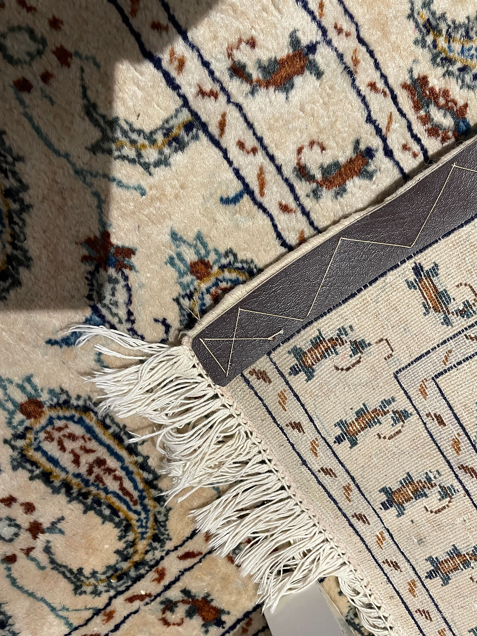Thumbnail: Lot 29 - Persian Kashan 100% Wool Carpet