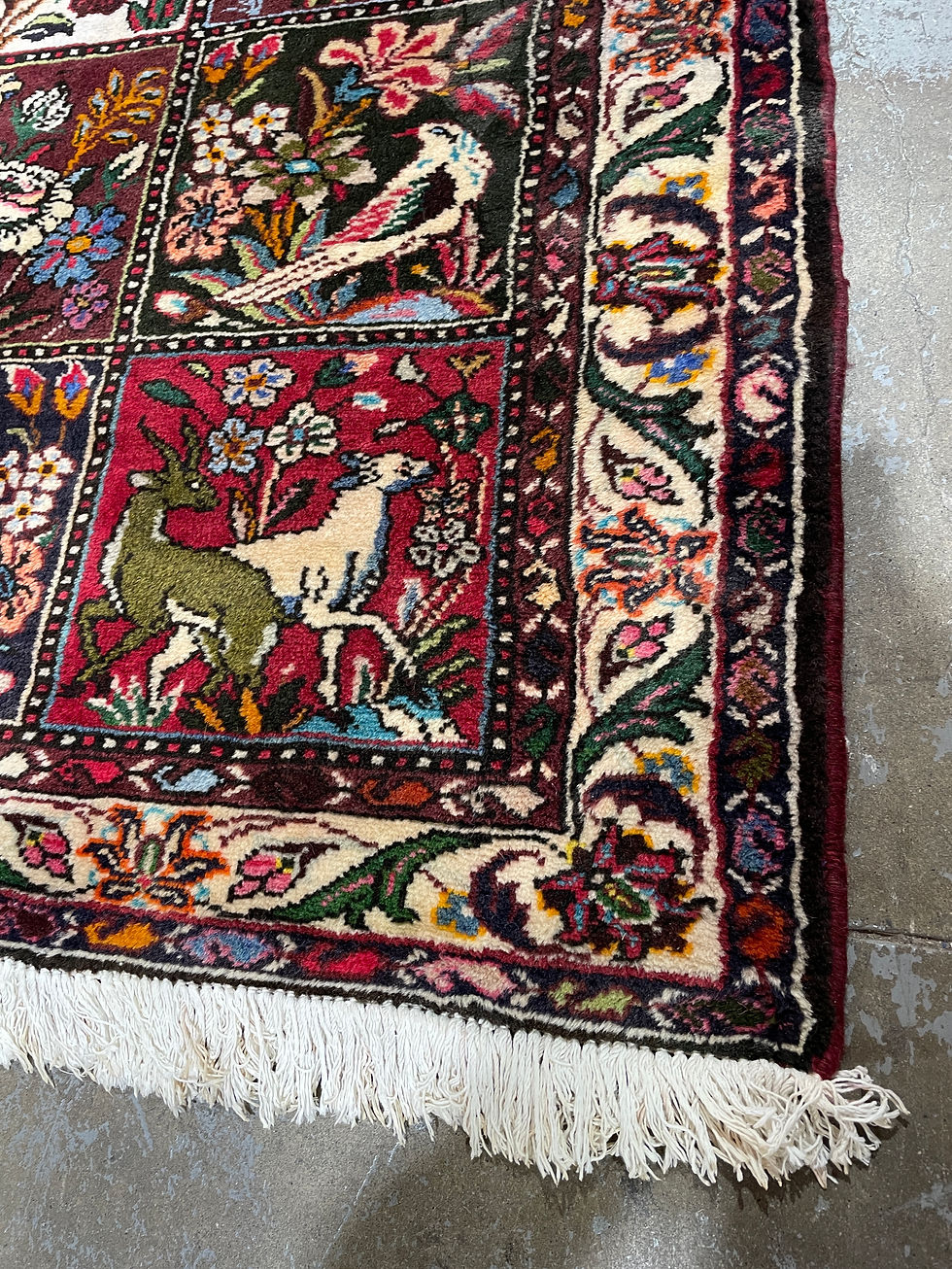 Thumbnail: Lot 104 - Bahktiari Persian Carpet (3ft. 7" x 4' 11")