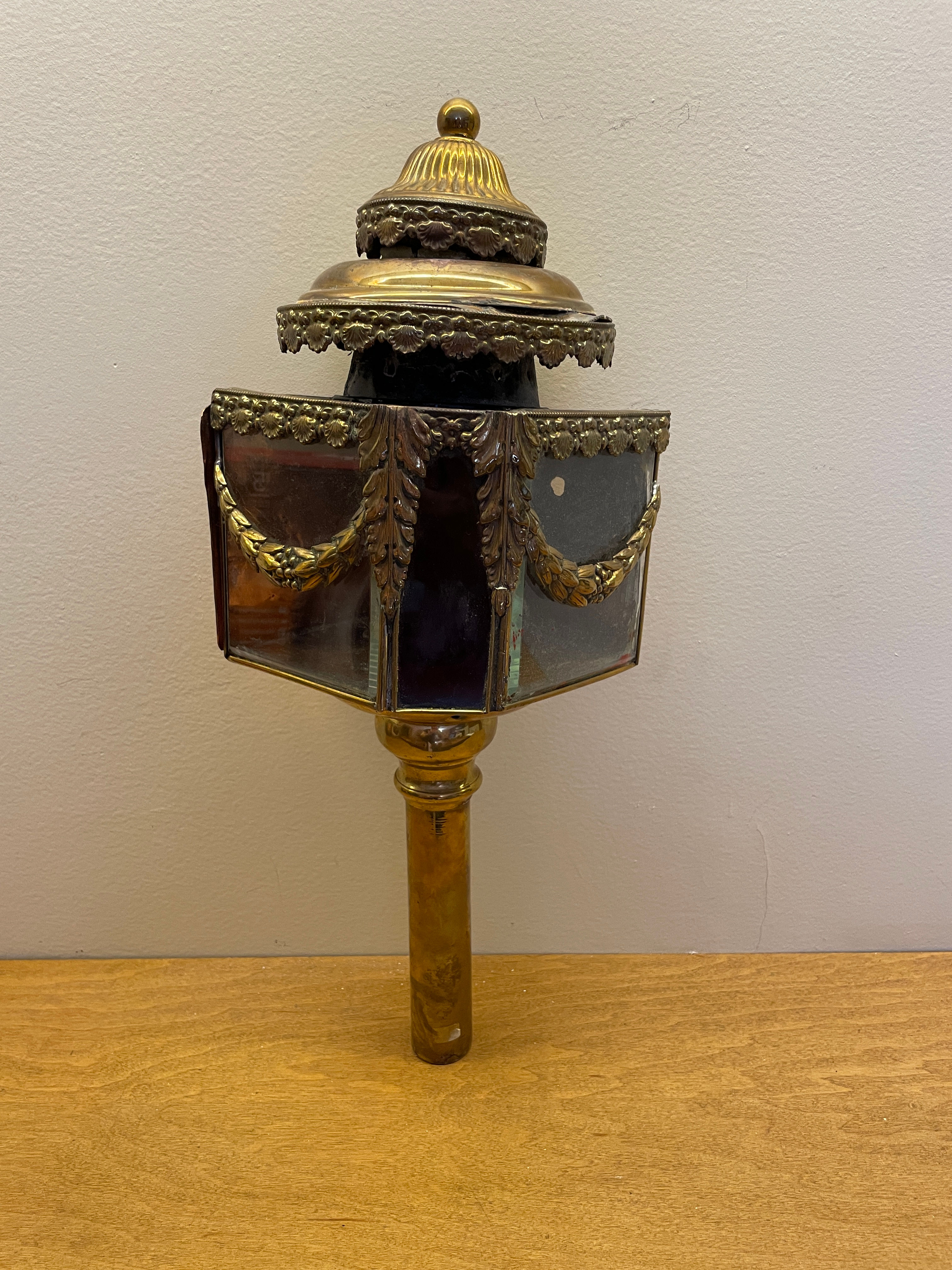 Lot 25 - Authentic 1820's Coach/Carriage Lamp