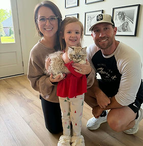 Damion Winn of Covington, Louisiana got our Seal Lynx Mitted Ragdoll Female 3/16/26 & named her MINNIE.