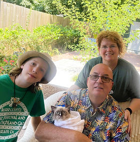 Lenny, Theresa & Aedan Fauser came from Houston Texas 8/23/2025 for our boy Seal Point Clown-faced Ragamuffin.