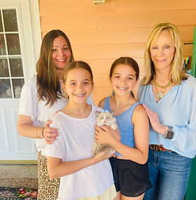 Elizabeth, Preis & Reese Nachman & grandmother Teresa of Baton Rouge, La came 5/18/2025 for our male Ragamuffin CLOVER.