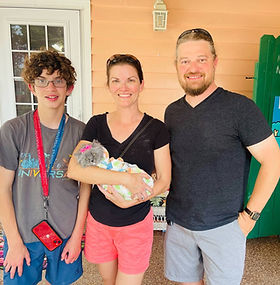 Tim & Brook Derouen of Lafayette, La came 5/23/25 & get our Blue & White Ragamuffin female & named her FREYA!