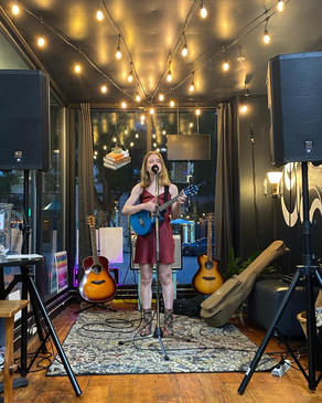 Artisans singer songwriter june 2023.jpg