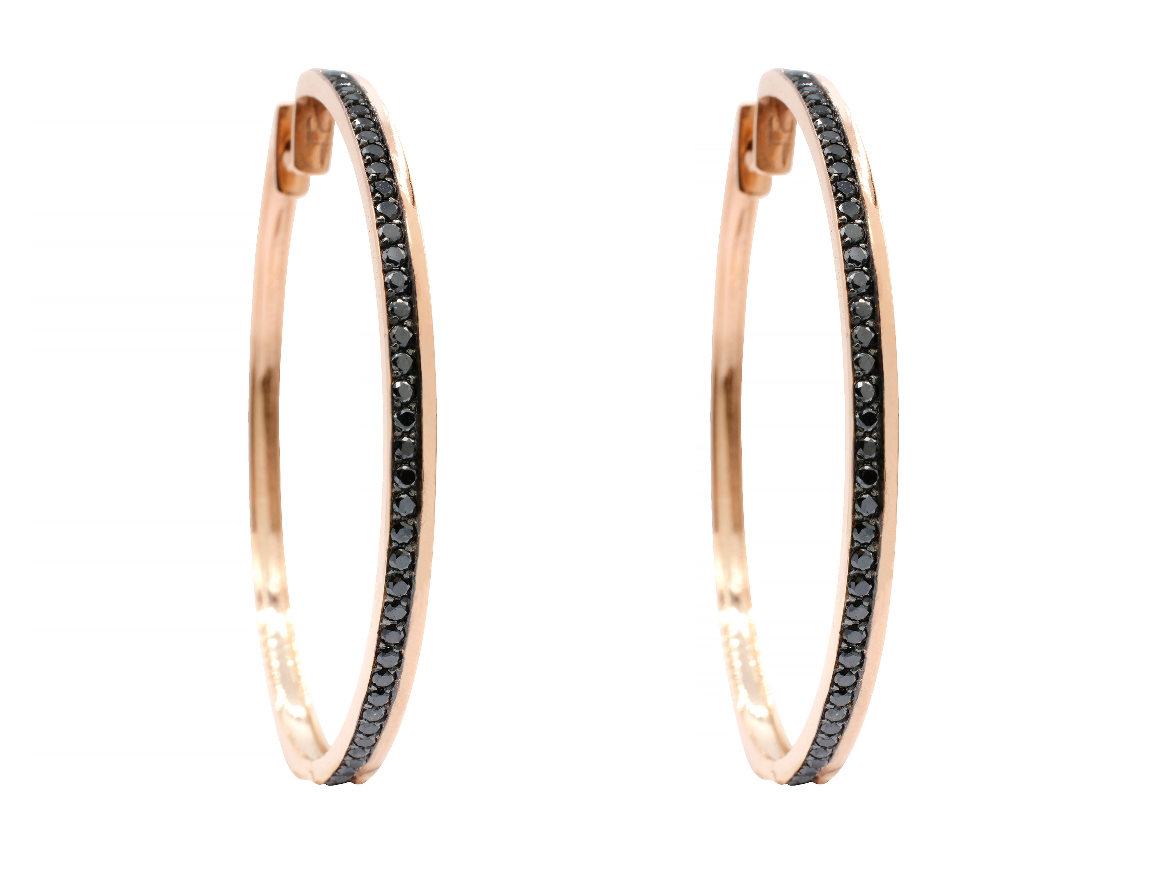 Argola Hoop Grande com Diamantes Negros em Ouro 18k