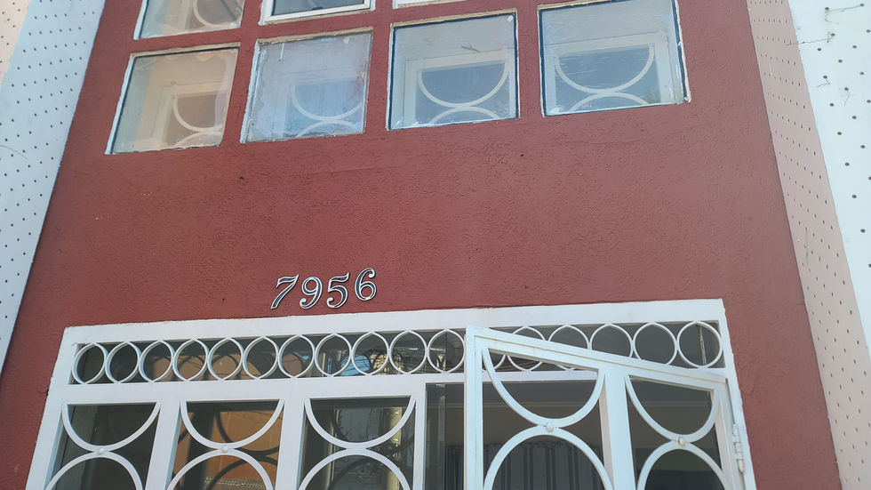 Pintura antiga da fachado do Stylo Urbano Studio