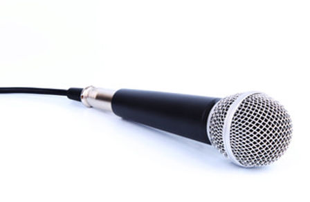 stockphoto_microphone_711916609.jpeg